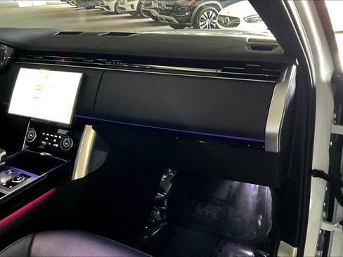 Used 2022 Land Rover Range Rover SE image 33