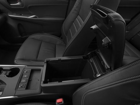 Used 2016 Toyota Camry XLE w/ Moonroof Package FWD image 20