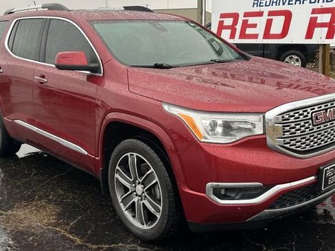 Used 2019 GMC Acadia Denali image 2