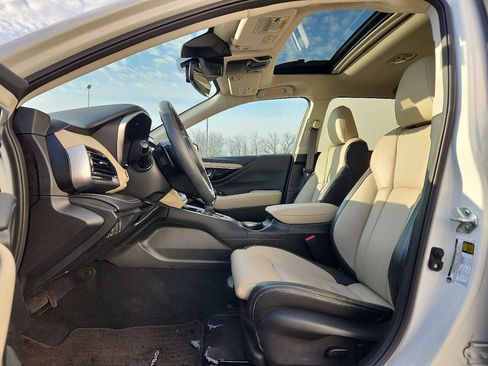 Used 2023 Subaru Outback Limited image 13