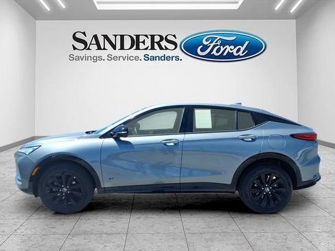 Used 2025 Buick Envista Sport Touring FWD image 5
