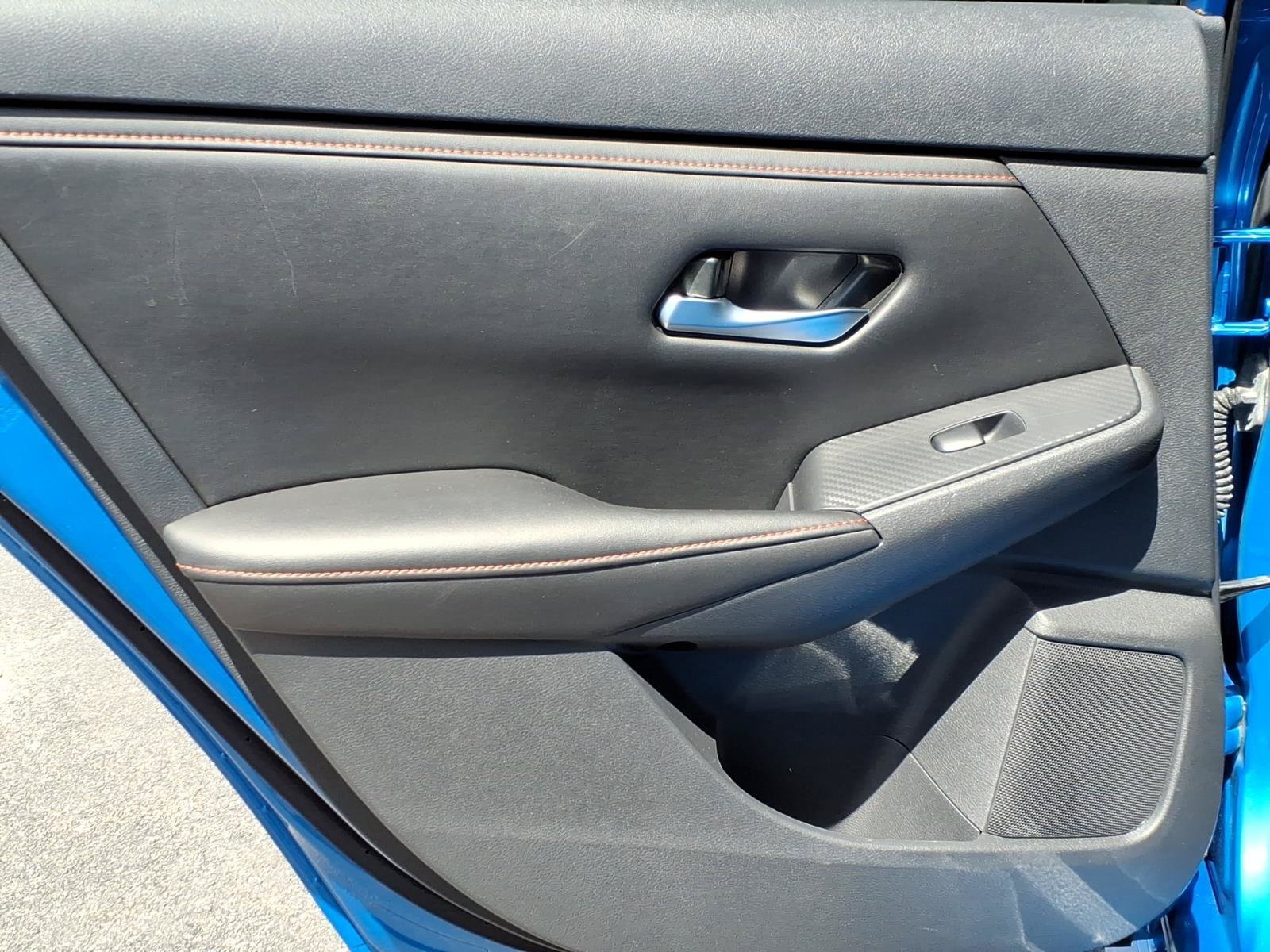 Used 2022 Nissan Sentra SR w/ SR Premium Package FWD image 19