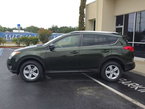 Used 2013 Toyota RAV4 XLE FWD image 8