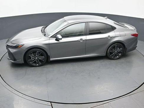 Used 2025 Toyota Camry LE image 37