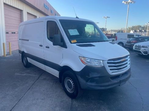 Used 2020 Freightliner Sprinter 2500 image 1