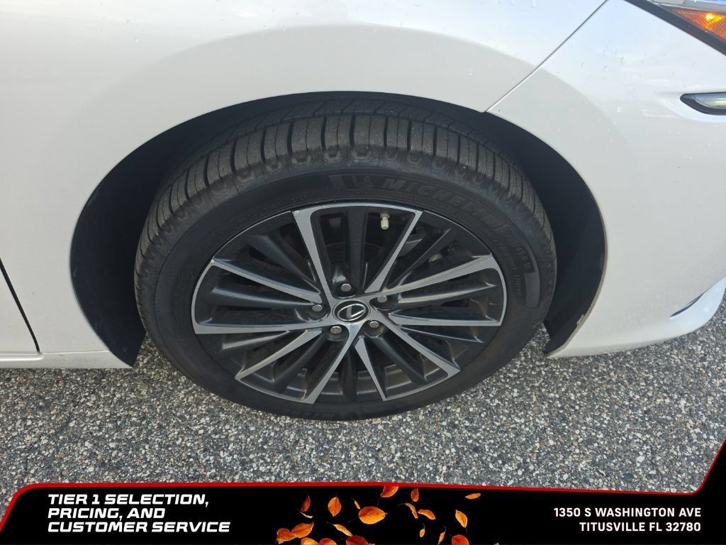Used 2024 Lexus ES 350 w/ Premium Package FWD image 8