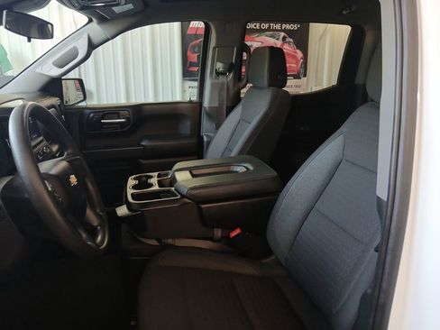 Used 2024 Chevrolet Silverado 1500 Custom image 32