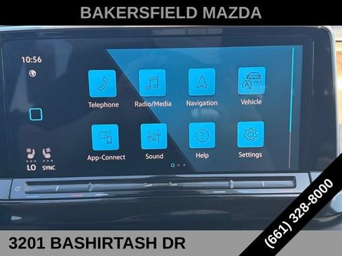 Used 2024 Volkswagen Atlas SE AWD/4WD image 16