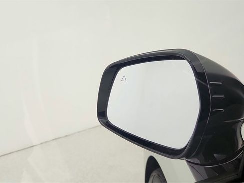 Used 2025 Kia Carnival SX Prestige image 17