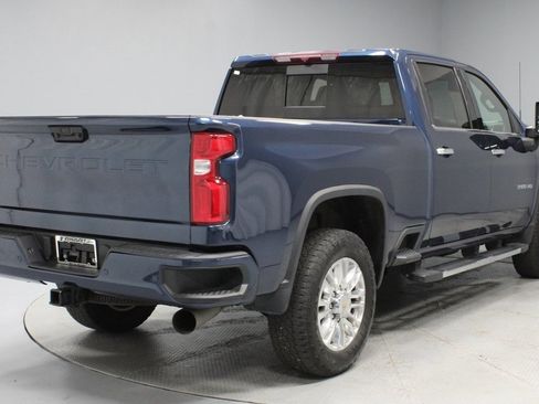 Used 2022 Chevrolet Silverado 3500 High Country image 7