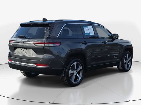 Used 2022 Jeep Grand Cherokee Limited 4xe w/ Luxury Tech Group II image 5
