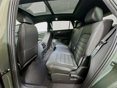 New 2026 Volkswagen Atlas Cross Sport SEL R-Line image 16