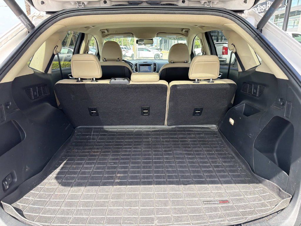 Used 2019 Ford Edge SEL w/ Equipment Group 201A FWD image 8