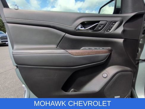 Used 2023 GMC Acadia Denali w/ Denali Ultimate Package AWD/4WD image 24
