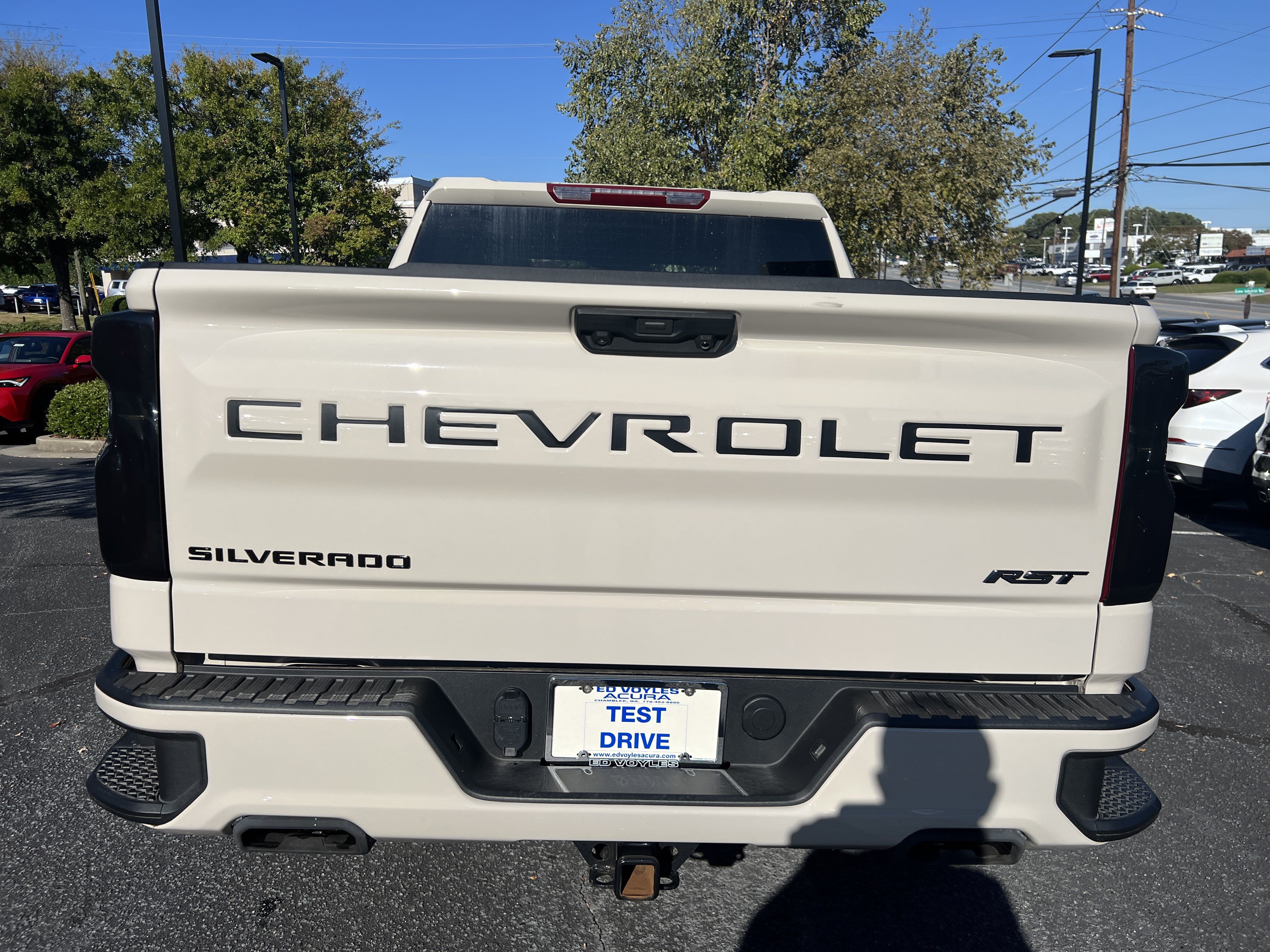 Used 2026 Chevrolet Silverado 1500 RST w/ Dark Appearance Package AWD/4WD image 4