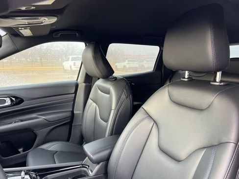 New 2026 Jeep Compass Limited image 8