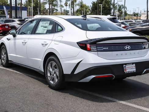 New 2026 Hyundai Sonata SE FWD image 9