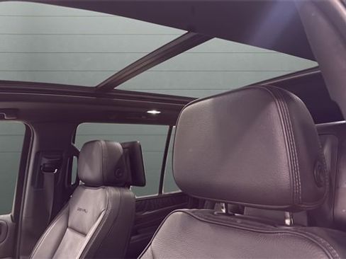 Used 2024 GMC Yukon Denali image 19