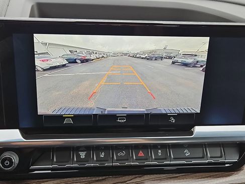 Used 2026 Chevrolet Silverado 2500 LT w/ Convenience Package image 21