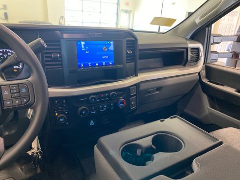 New 2026 Ford F550 4x4 Supercab Super Duty image 19