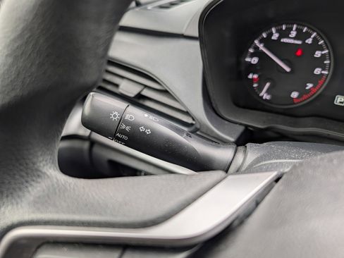 Used 2025 Subaru Impreza 2.0i image 29