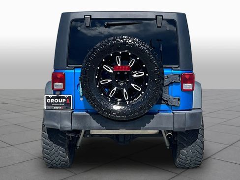 Used 2015 Jeep Wrangler Unlimited Sport w/ Quick Order Package 24S AWD/4WD image 4