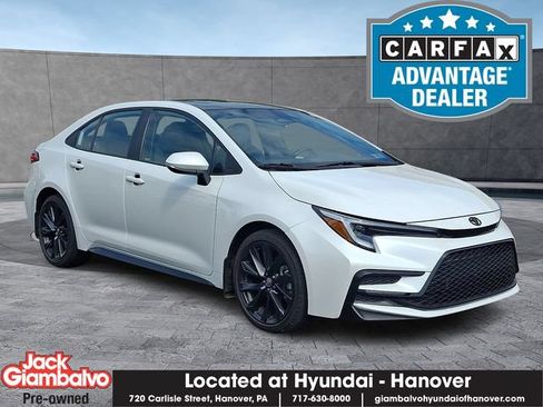 Used 2023 Toyota Corolla SE w/ SE Premium Package FWD image 1