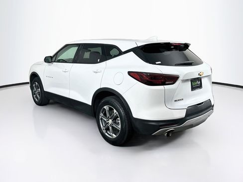 Used 2026 Chevrolet Blazer LT FWD image 5