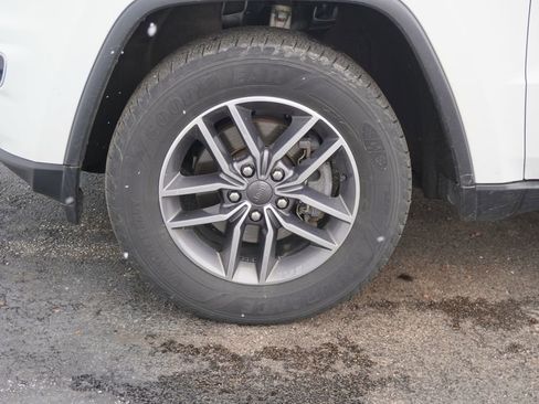 Used 2020 Jeep Grand Cherokee Limited image 6