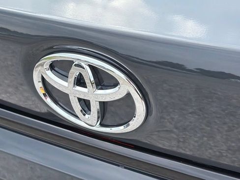 Used 2026 Toyota Corolla LE FWD image 12