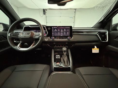 New 2026 GMC Canyon Elevation w/ Convenience Package image 2