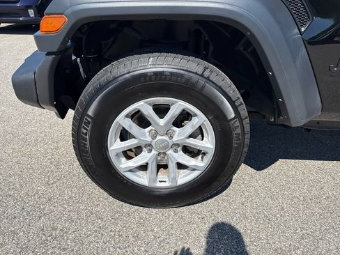 Certified 2023 Jeep Wrangler Sport AWD/4WD image 9