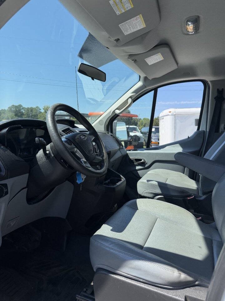 Used 2016 Ford Transit 150 130 Low Roof RWD image 10