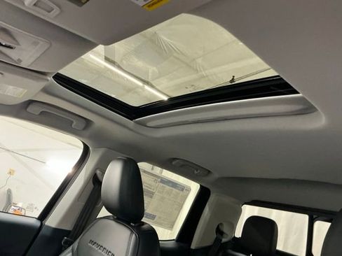 New 2026 Ford Maverick Lariat w/ Black Appearance Package image 17