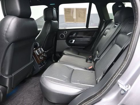 Used 2020 Land Rover Range Rover HSE image 8