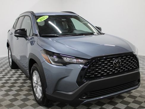 Certified 2025 Toyota Corolla Cross LE image 8