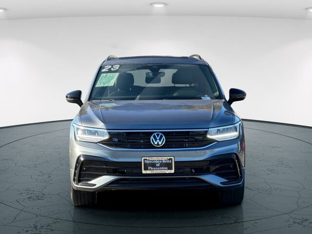Used 2023 Volkswagen Tiguan SE R-Line FWD image 9