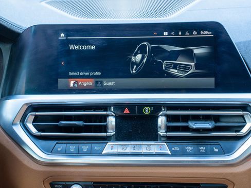 Used 2021 BMW 440i xDrive Coupe w/ Premium Package image 19