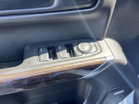 Used 2021 GMC Sierra 1500 Elevation w/ Preferred Package image 15