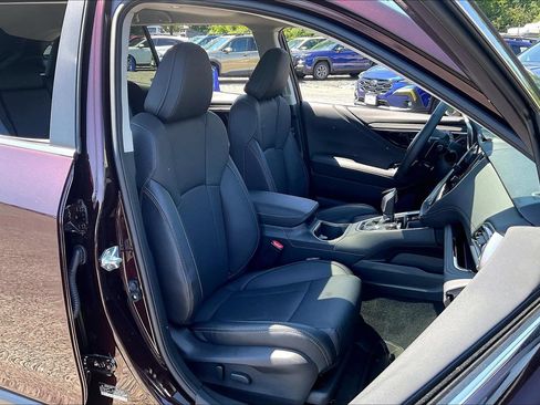 Certified 2025 Subaru Outback Limited AWD/4WD image 7