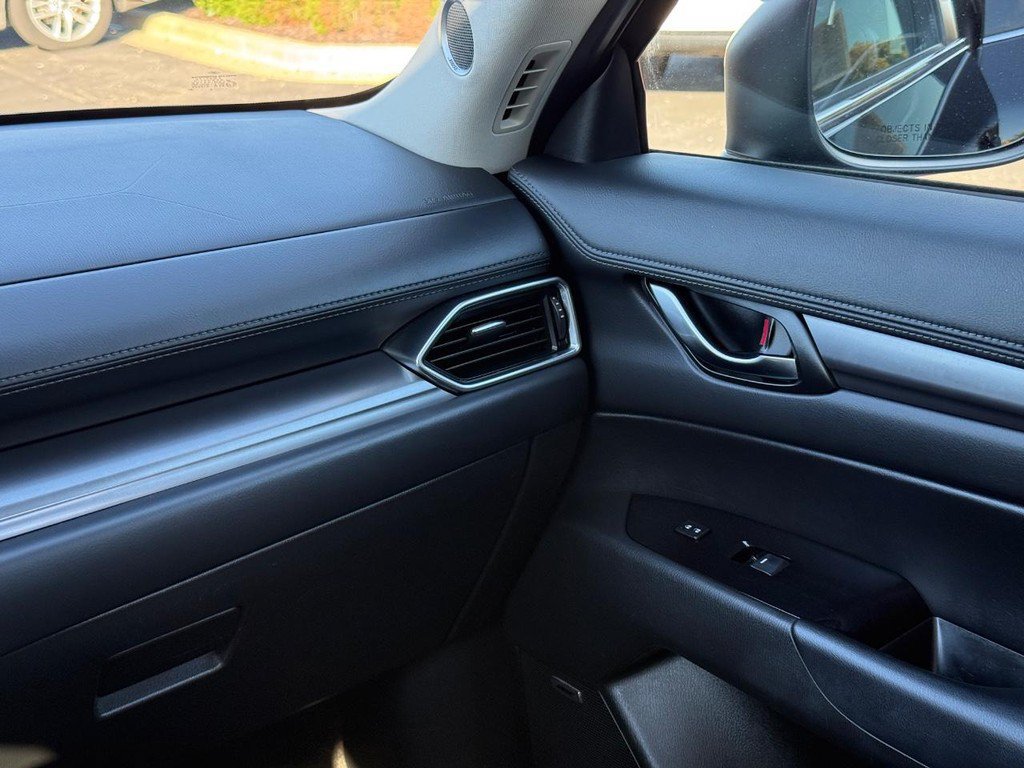 Used 2019 MAZDA CX-5 Touring FWD image 12