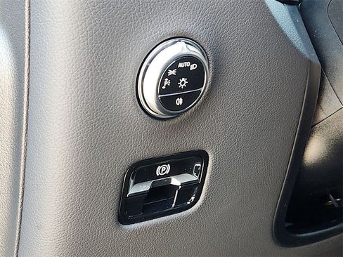 New 2025 Mercedes-Benz GLC 300 4MATIC image 10