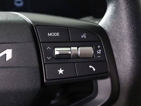 Used 2025 Kia K4 FWD image 39