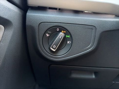 Used 2023 Volkswagen Atlas SEL image 19