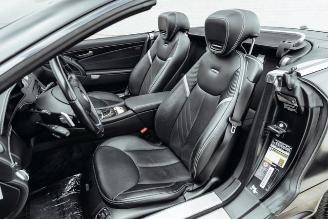 Used 2011 Mercedes-Benz SL 550 image 4