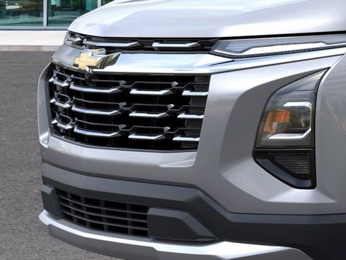 Used 2025 Chevrolet Equinox LT FWD image 15