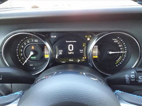 New 2023 Jeep Wrangler Unlimited Rubicon 4xe w/ Cold Weather Group AWD/4WD image 29
