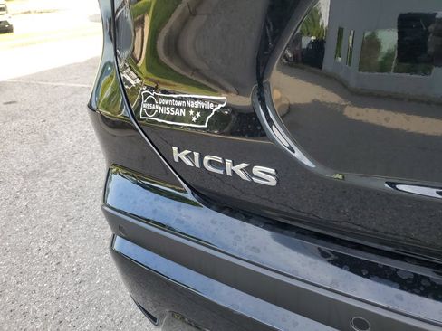 Certified 2025 Nissan Kicks Play S FWD image 6