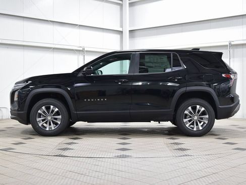 New 2026 Chevrolet Equinox LT image 4