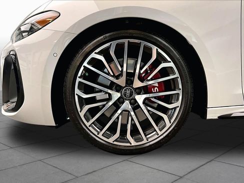 Certified 2025 Audi S5 Premium Plus w/ Premium Plus Package AWD/4WD image 10